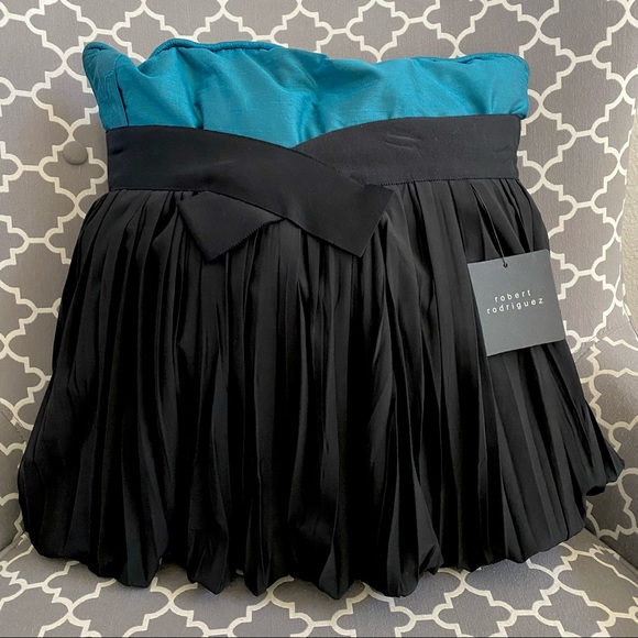 Robert Rodríguez Black Pleated Skirt- NWT - Picture 1 of 8